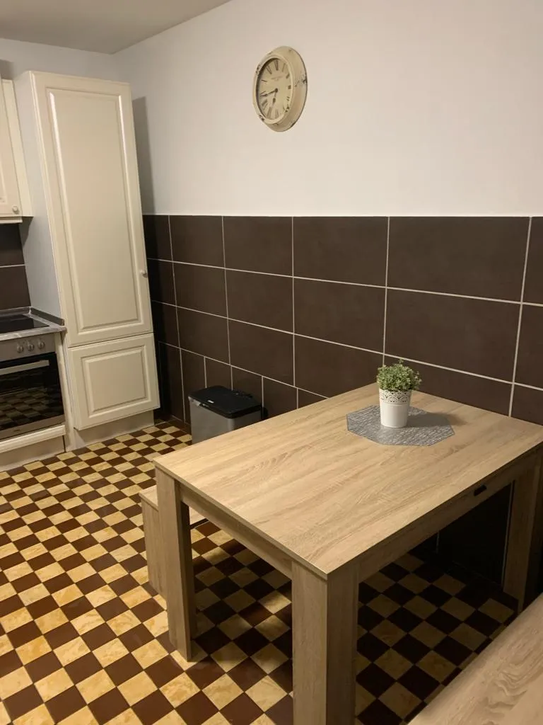 Königsfurt 19 · Wohnung 1 — Kuchnia 2
